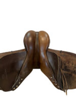 15.5Inch Used Corinthian by Crosby All Purpose Saddle Narrow Tree - Image 5