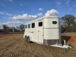 6x17 3 Horse Bee Chief Model Bumper Pull Trailer - Image 2