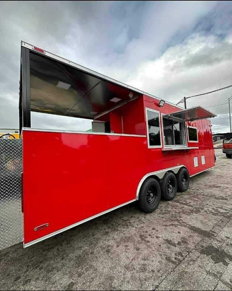 IMG-20260712-WA0035 24–28 ft Triple-Axle Ice Cream Concession Trailer" - Image 1